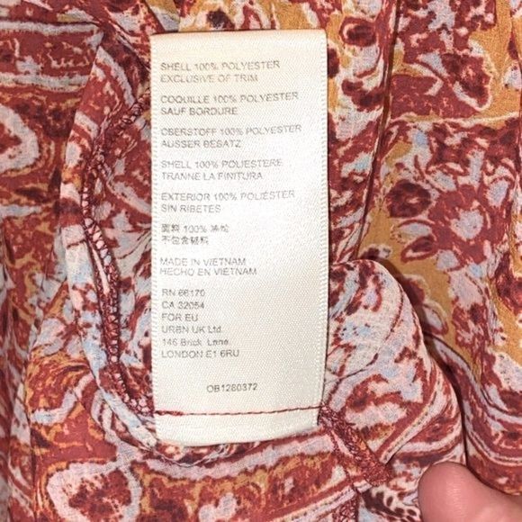 NWT Free People Lorraine Tiered Sheer Tie Front Floral Oversized Kimono - Picture 8 of 8